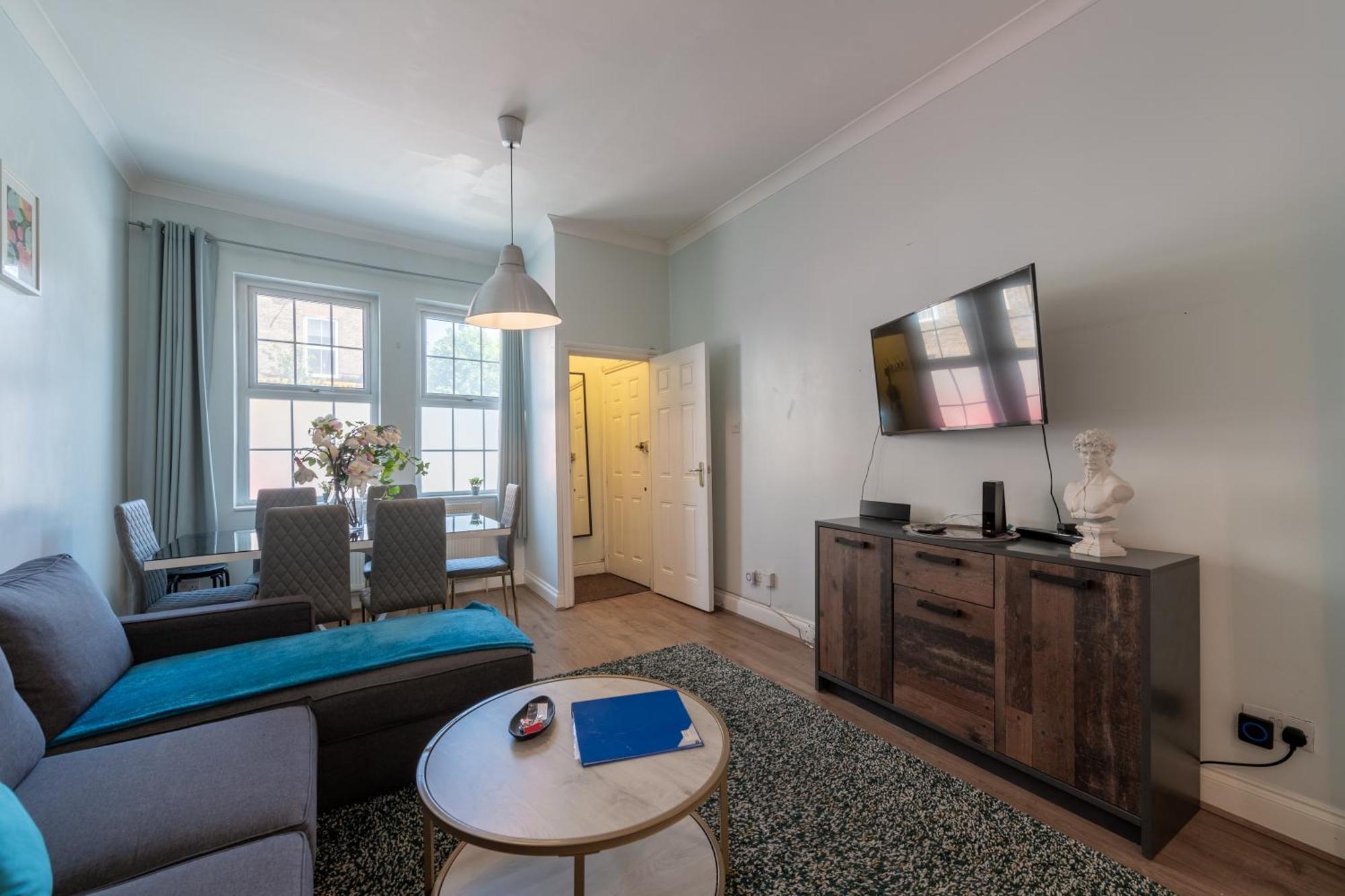 Spacious Comfy 2br Flat Appartamento Londra