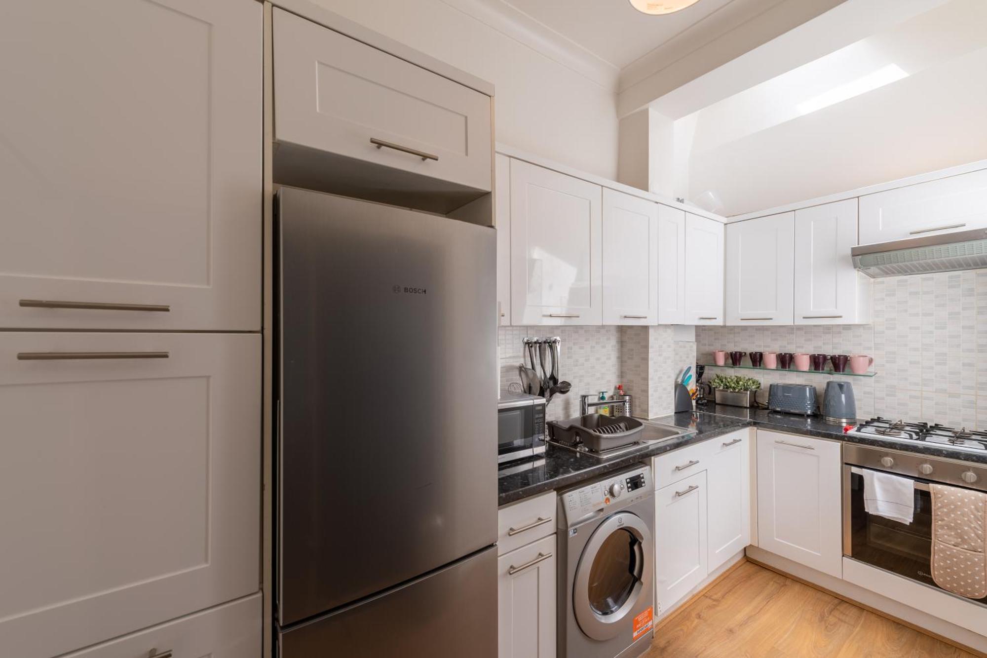 Spacious Comfy 2br Flat Londen